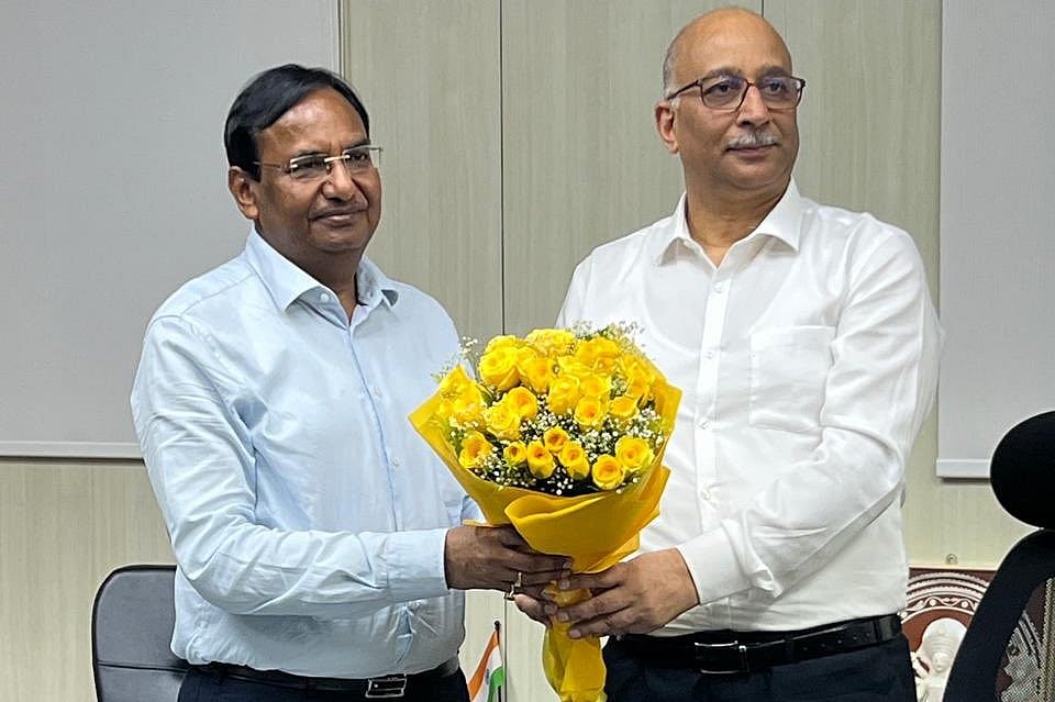 X/@KamalikaSengupt : IAS Officer Manoj Pant appointed as West Bengal chief secretary